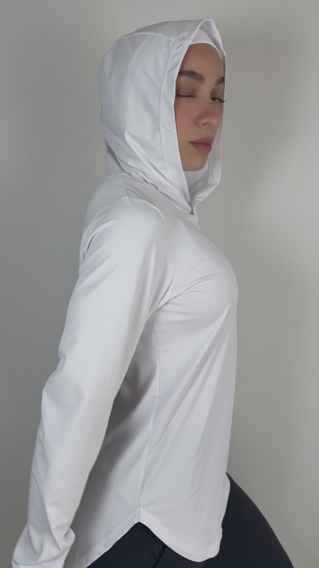 MALI Performance Hooded Top – White